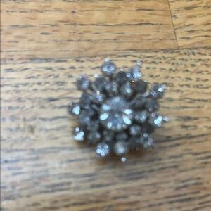 Elegant Silver Floral Brooch